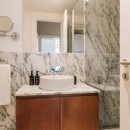 Ando Living - Abrantes 50 House アパート *