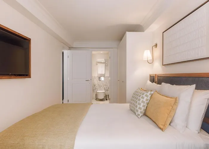 Ando Living - Abrantes 50 House